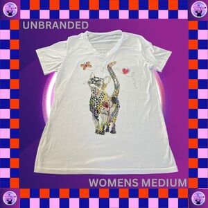 Unique cotton t-shirt featuring a cat